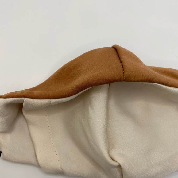 Silk face mask with nose wire - Picture 4 of 4